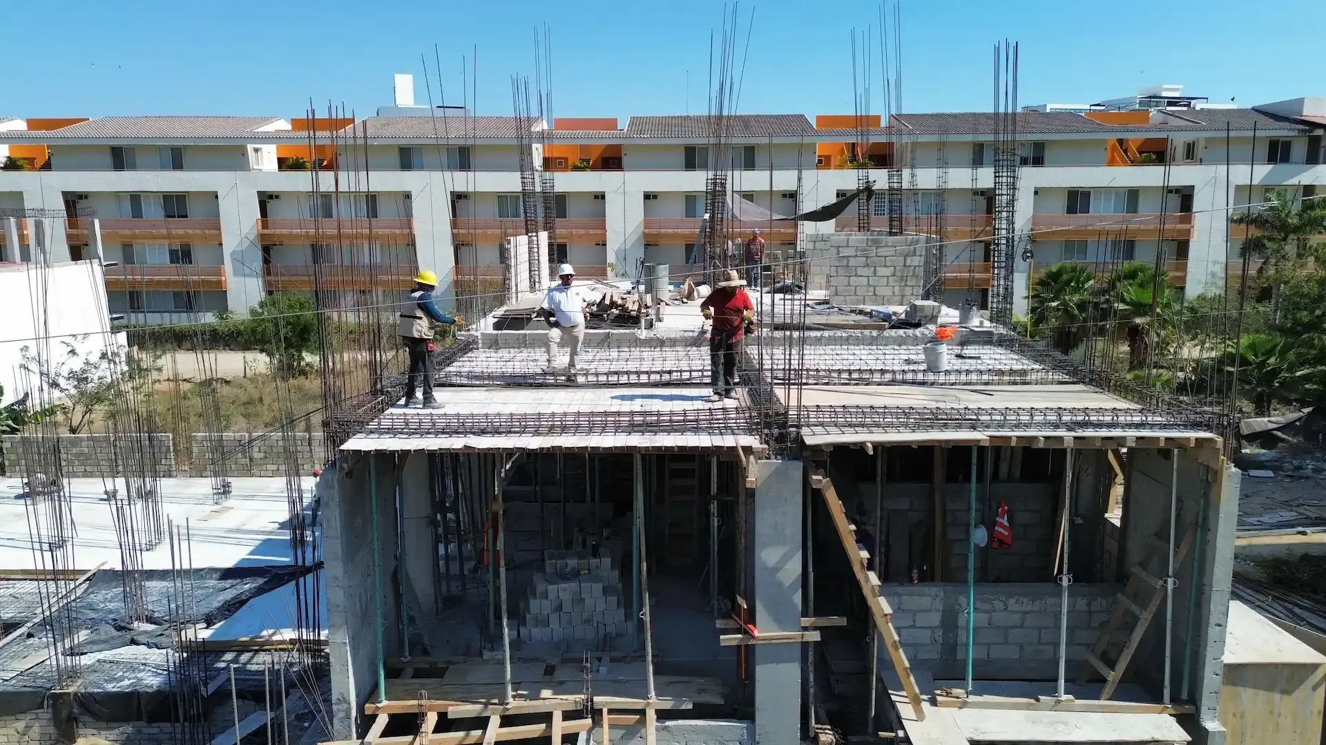 Proceso de construcción de la torre